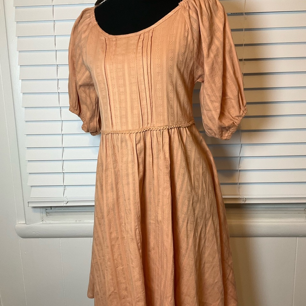 Umgee Peach Textured Midi Dress with Puff Sleeves
